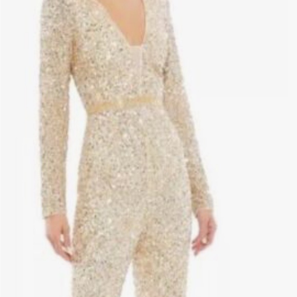 NWT MacDuggal sequin jumpsuit! Size 6 - Picture 9 of 9